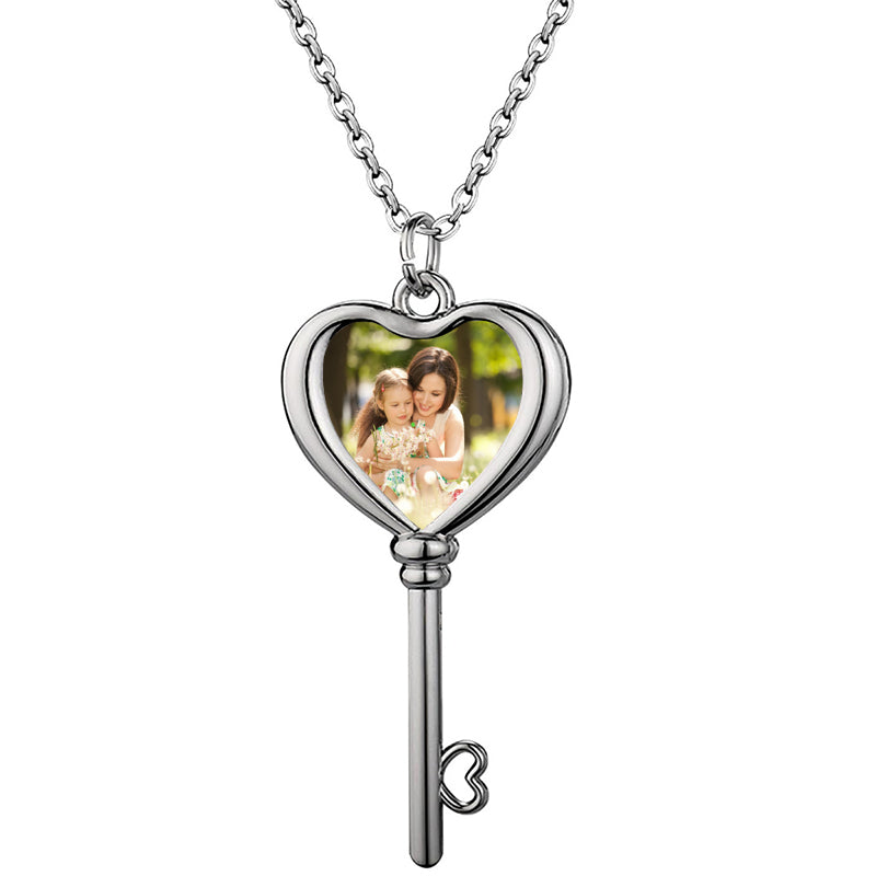 Custom Picture Necklace, Personalized Necklace With Photo, Clover Memorial Gift, Pet or Loved One Keepsake Jewelry, Remembrance Gift for Her