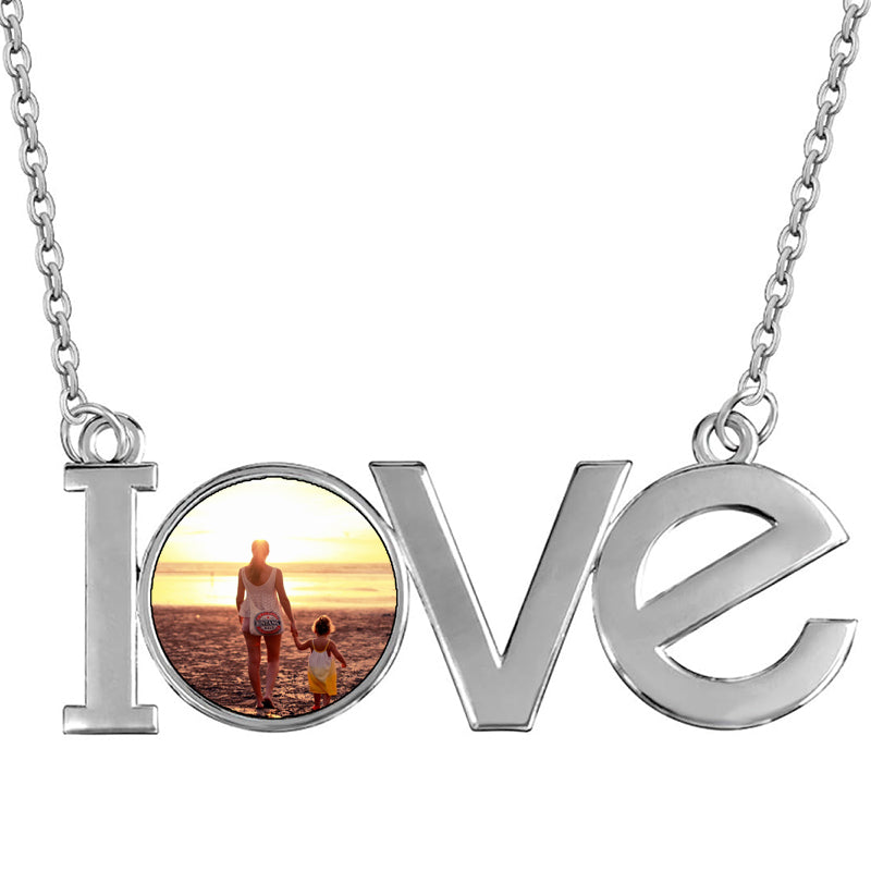 Engraved Locket Necklace with Photo, Custom Birth Flower Locket Necklace, Personalized Bouquet Locket, Memorial Gift for Mom, Vday Gift