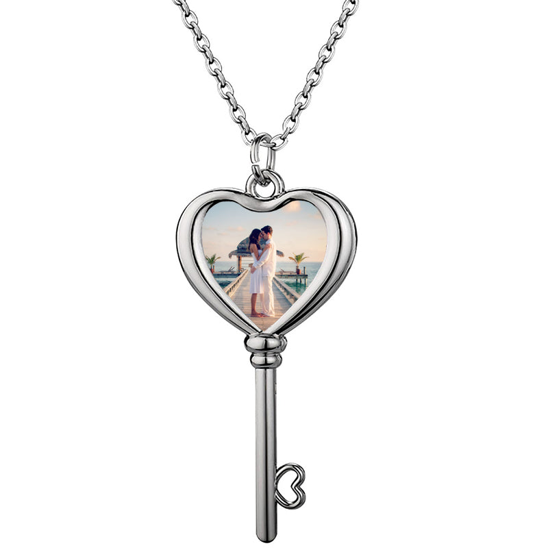 Letter Necklaces for Women Mother Mama Mom Grandma Daughter Love Necklace Perfect Personalized Dainty Plated Stainless Steel Jewelry Birthday Mother's Day Christmas Gifts